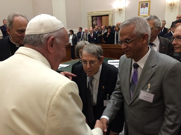 Dr. Ramanathan meets with Pope Francis